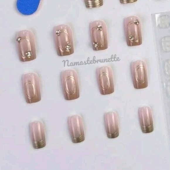 Rhinestone French Manicure Press On Nails - Picture 8 of 15